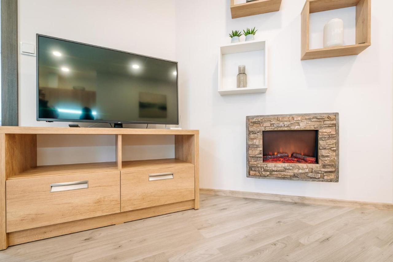 Apartment Hugo Klinovec Loučná pod Klínovcem Εξωτερικό φωτογραφία