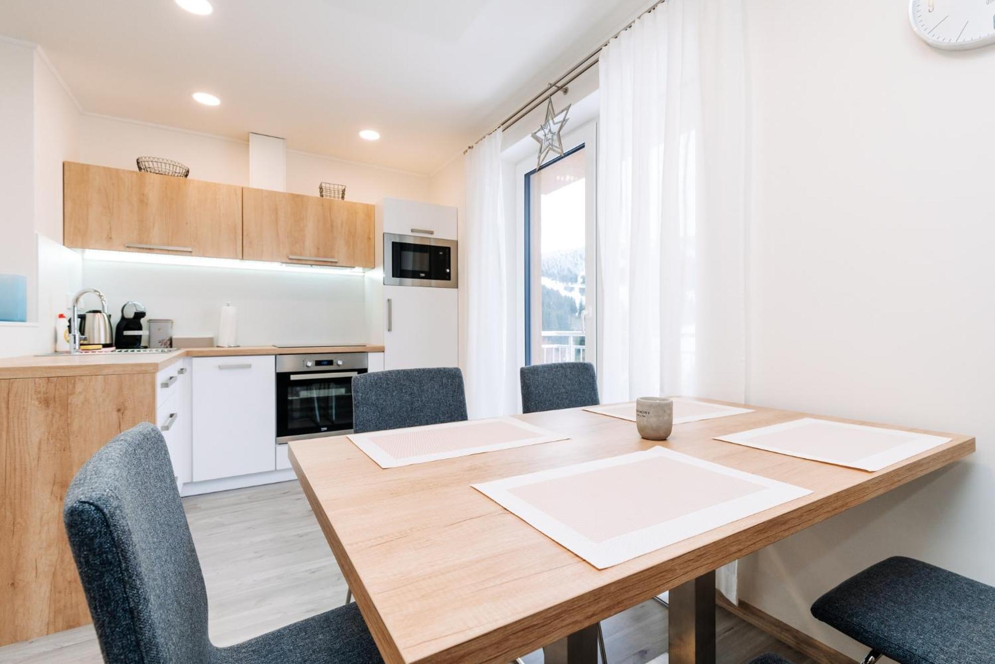 Apartment Hugo Klinovec Loučná pod Klínovcem Εξωτερικό φωτογραφία